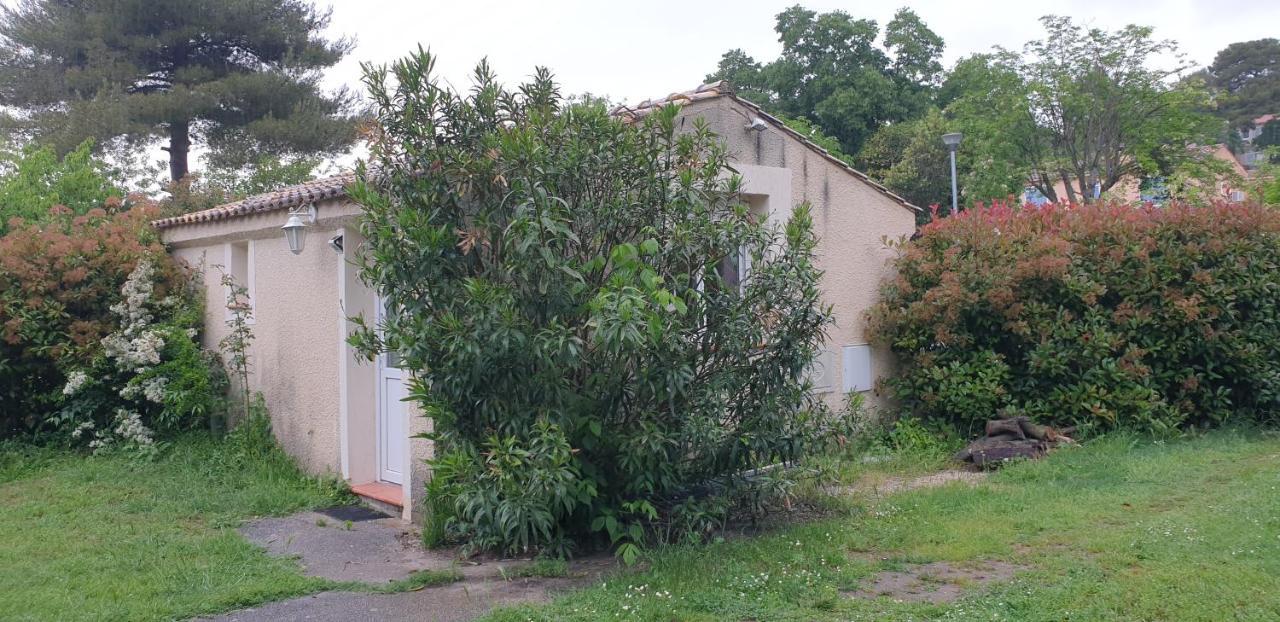 Adorable Studio 25M² Tres Calme Avec Parking Marseille Bagian luar foto